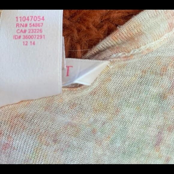 Victoria’s Secret Pastel multicolor top size M - Picture 6 of 9